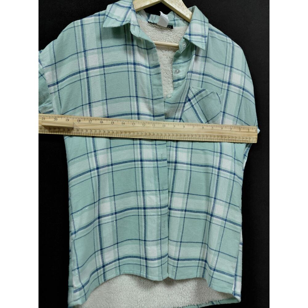 derek heart Plaid Sherpa Lined Shirt Green Knit Long Sleeve Women Size M - Picture 6 of 8